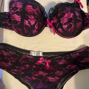 PLAYBOY LINGERIE SET 36B TOP AND SMALL BOTTOM PINK AND BLACK LACE SET